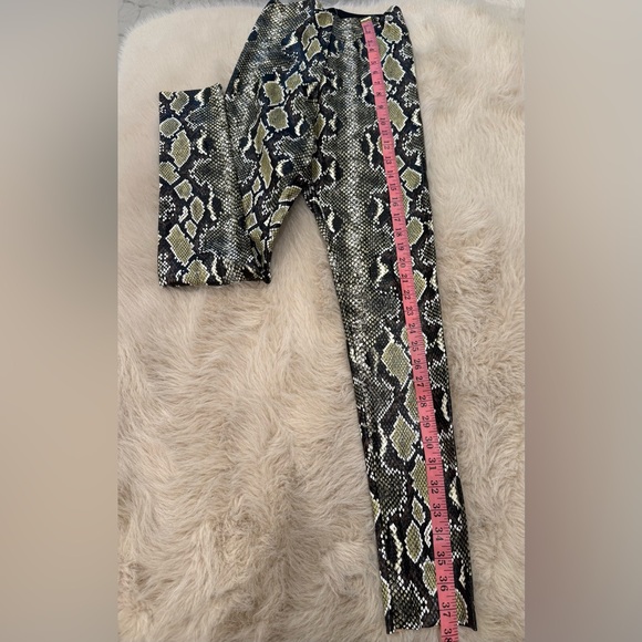 NWOT Commando Neon Snake Print Faux Leather Leggings S High Rise Tummy Control - Picture 6 of 7